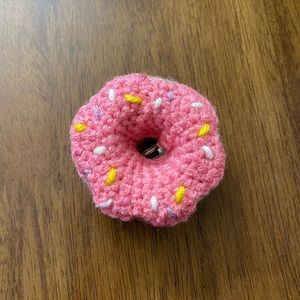 Handmade crochet donut hair clip pink
